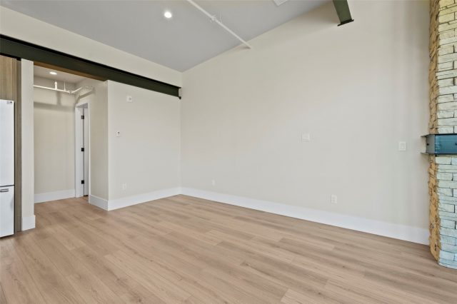 310 E Main Street 202 photo 21
