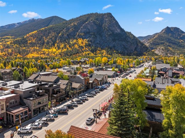 Condo in Prospectors Marketplace, Frisco, CO — photo 4 (MLS S1062698)