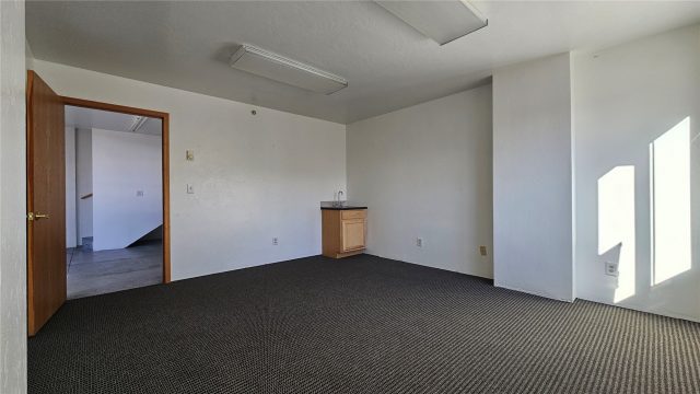 256 Annie Road A photo 7