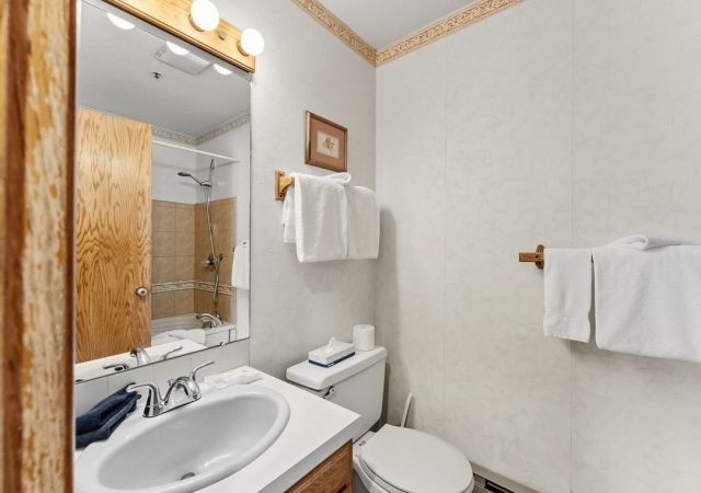 305 S Park Avenue 402 photo 37