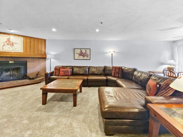 305 S Park Avenue 402 photo 7