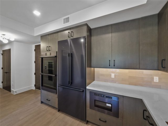 80 W Main Street 212 photo 9
