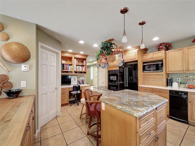 28 Sky Pilot Drive photo 12
