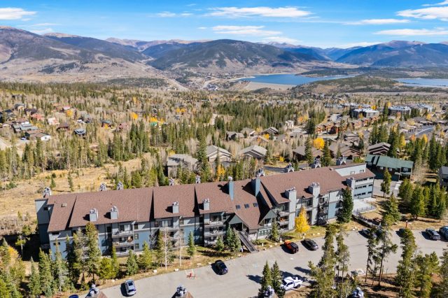 Condo in Buffalo Ridge/village Condo, Silverthorne, CO — photo 1 (MLS S1063834)