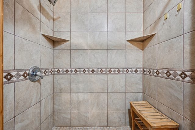 1109 Royal Coachman Boulevard photo 23