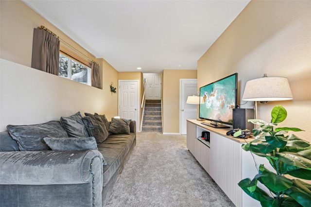 1109 Royal Coachman Boulevard photo 30