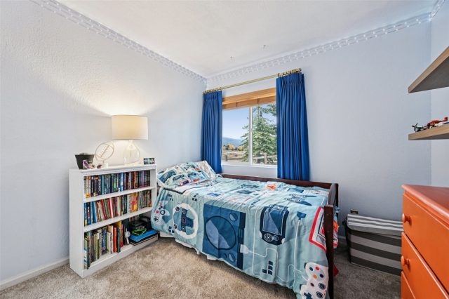 1109 Royal Coachman Boulevard photo 34