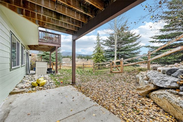 1109 Royal Coachman Boulevard photo 42