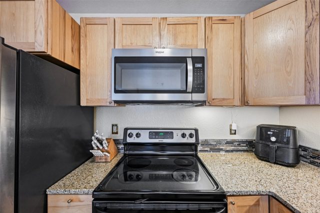 1109 Royal Coachman Boulevard photo 7