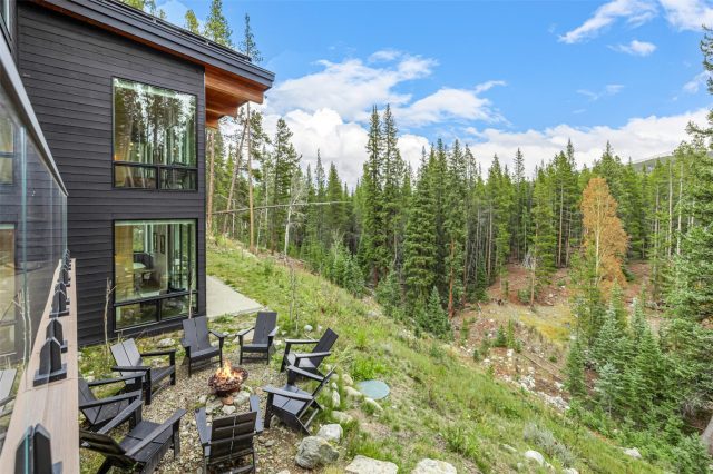 735 Gold King Way photo 37