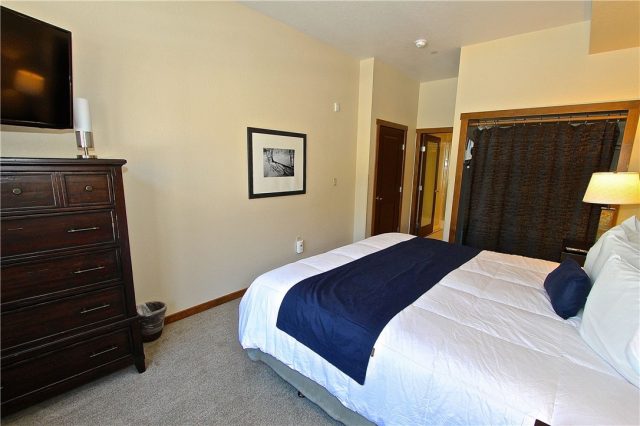 172 Beeler Place 102 B photo 9