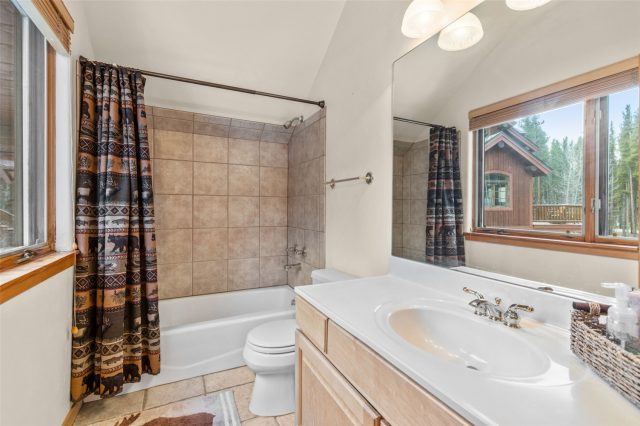 211 Tarnwood Drive photo 47