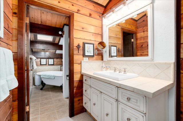 522 Wellington Road photo 28