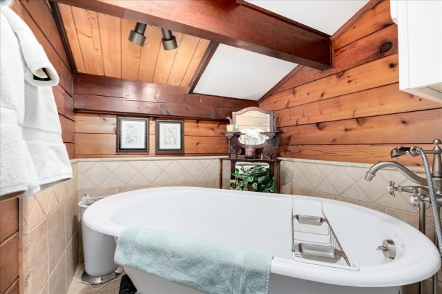 522 Wellington Road photo 29