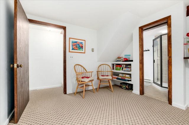 522 Wellington Road photo 37