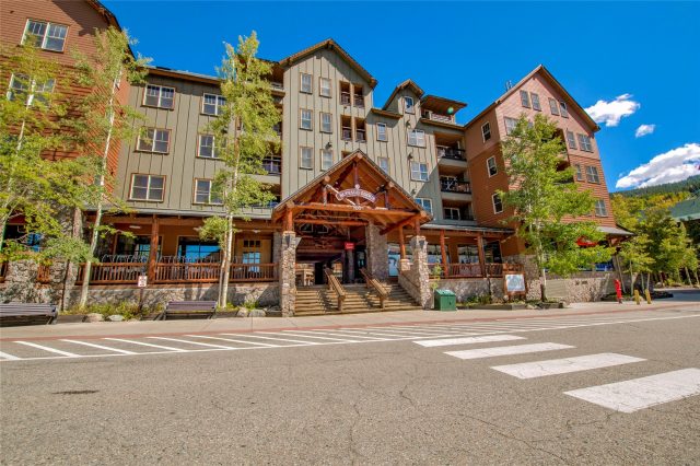 100 Dercum Square 8380 photo 32