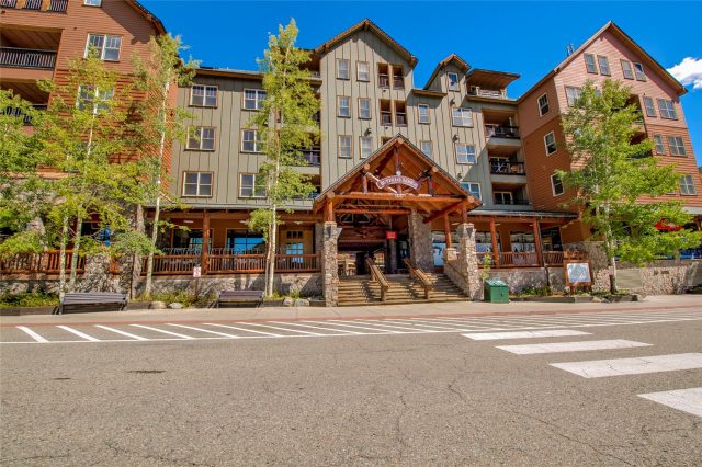 100 Dercum Square 8380 photo 33