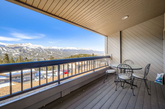 Condo in Gold Point Condo, Breckenridge — photo 3 Condo in Gold Point Condo, Breckenridge, CO — photo 3 (MLS S1064235)