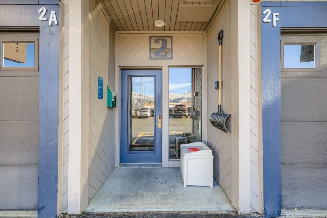 Condo in Gold Point Condo, Breckenridge, CO — photo 6 (MLS S1064235)