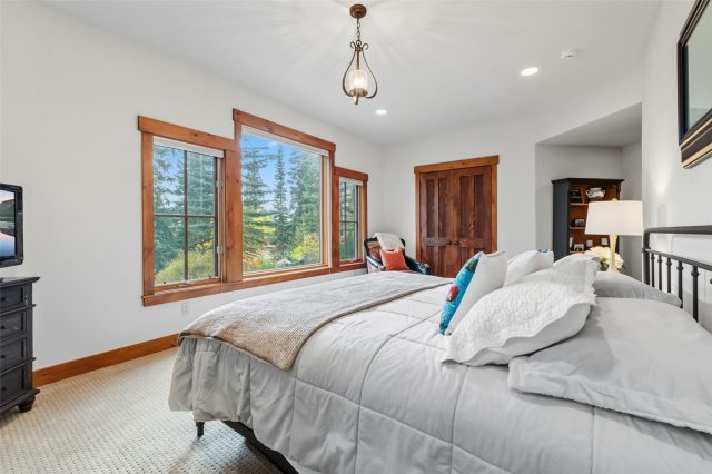 62 Goldenview Drive photo 28