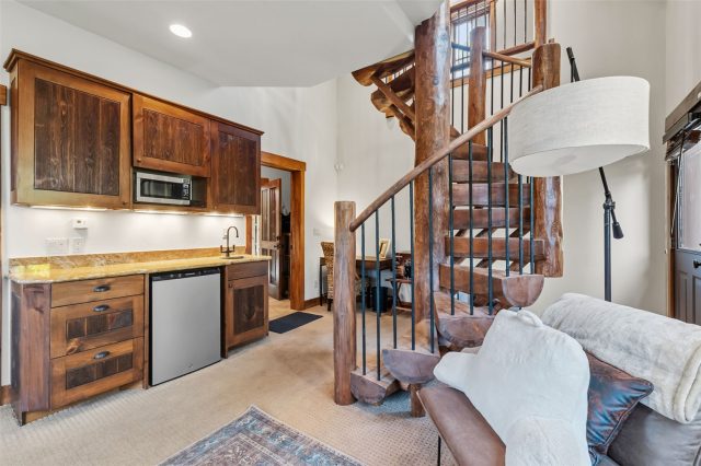 62 Goldenview Drive photo 33