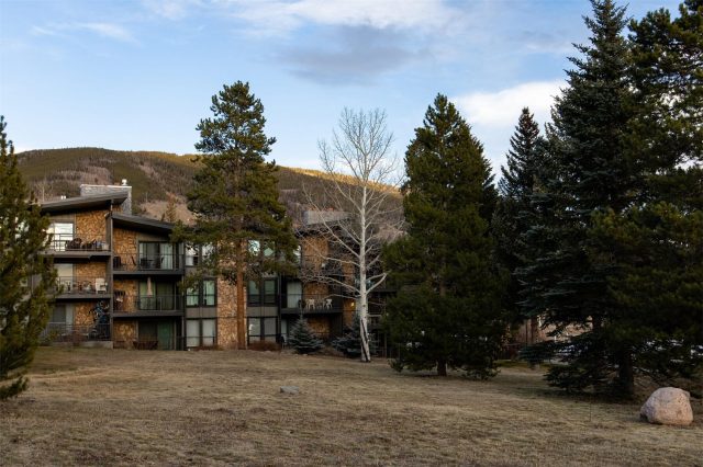 176 E La Bonte Street 306 photo 43