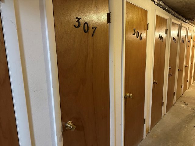 176 E La Bonte Street 306 photo 45