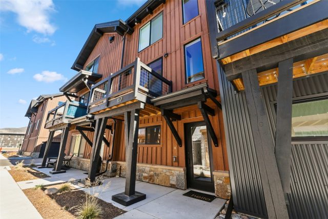 Townhome in Arrowleaf Townhomes, Silverthorne, CO — photo 4 (MLS S1064269)