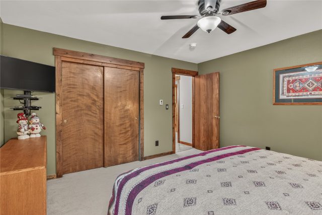 325 Four Oclock Road D205 photo 17