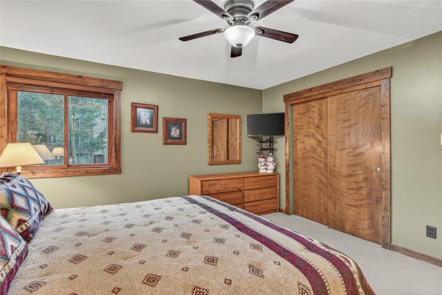 325 Four Oclock Road D205 photo 18