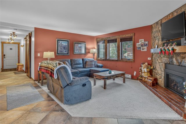 Condo in Park Place Condo, Breckenridge, CO — photo 4 (MLS S1064270)