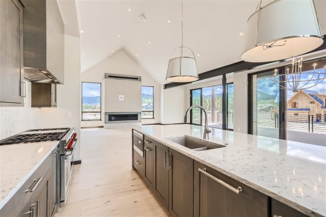 Home in Highlands Riverfront Subdivision Filing No.1, Breckenridge, CO — photo 5 (MLS S1064303)