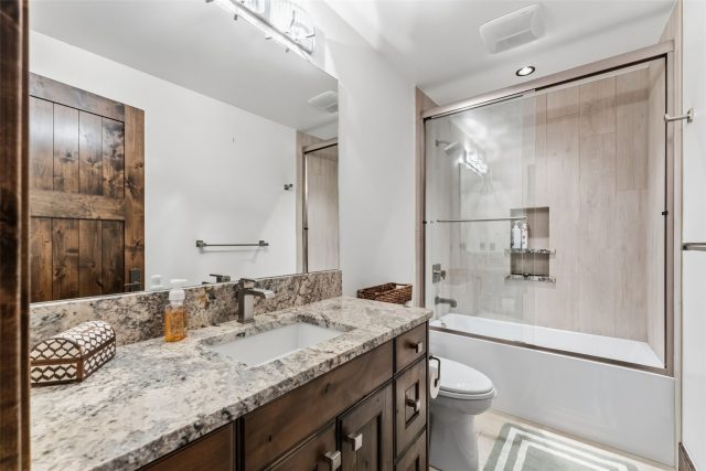 111 Brooks Snider Road photo 16