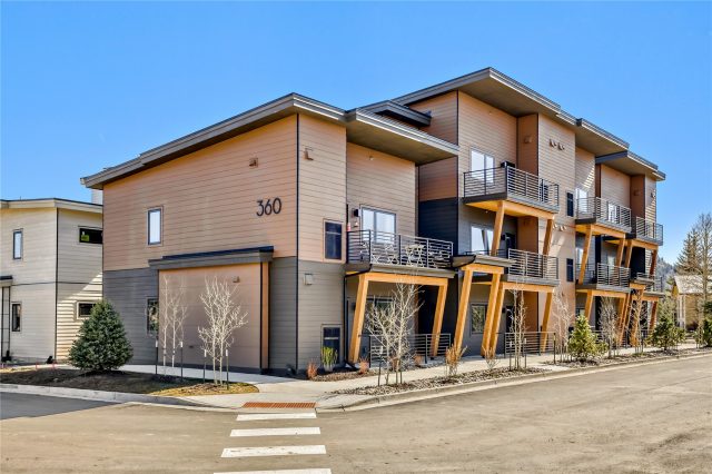 Condo in Miller Flats, Breckenridge — photo 1 Condo in Miller Flats, Breckenridge, CO — photo 1 (MLS S1064383)
