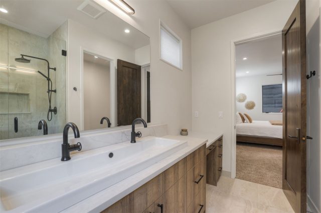 212 Frisco Street photo 22
