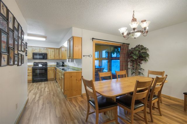 270 Primrose Path 33 photo 11