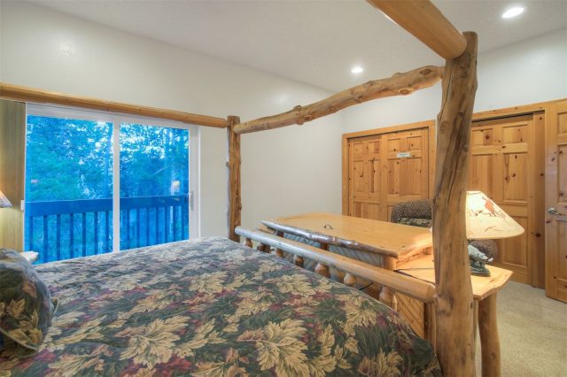 270 Primrose Path 33 photo 18