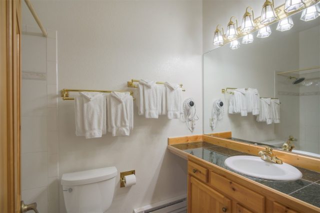 270 Primrose Path 33 photo 19