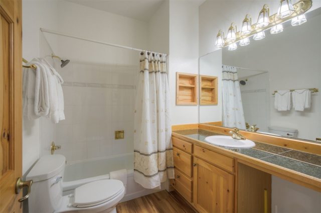 270 Primrose Path 33 photo 22