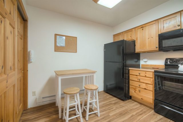 270 Primrose Path 33 photo 27
