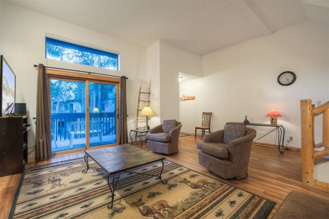 270 Primrose Path 33 photo 7