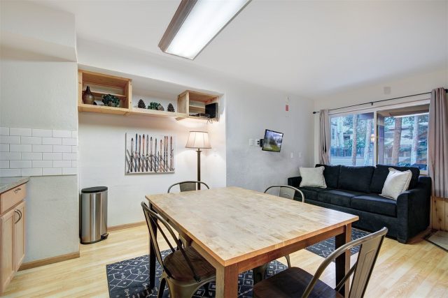 270 Primrose Path 33b photo 10