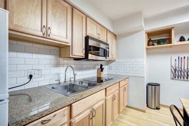 270 Primrose Path 33b photo 11