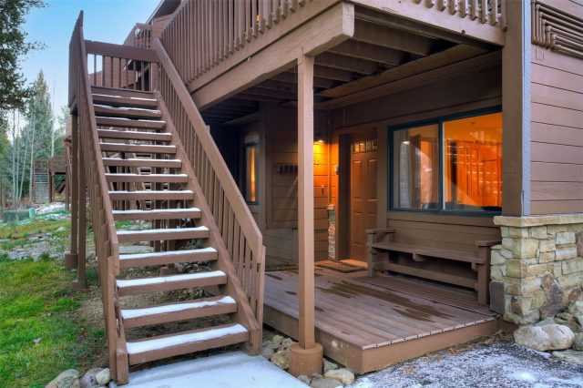 Condo in Winterpoint Townhomes, Breckenridge — photo 1 Condo in Winterpoint Townhomes, Breckenridge, CO — photo 1 (MLS S1064412)
