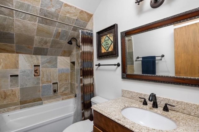 82 Lenawee Lane photo 17