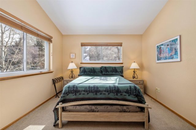723 Hunters Circle 0 photo 13