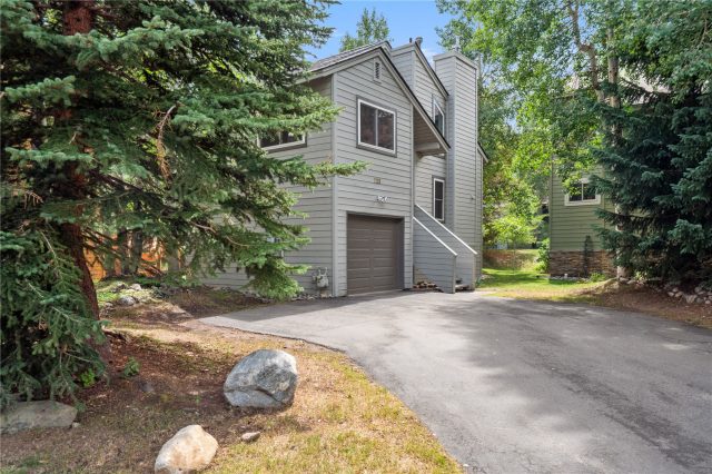 723 Hunters Circle 0 photo 23