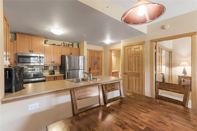 910 Copper Road 219 photo 10
