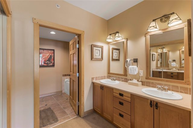 910 Copper Road 219 photo 18