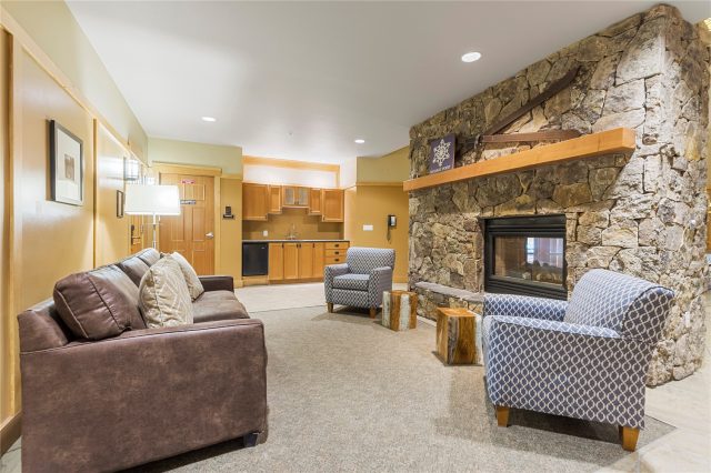 910 Copper Road 219 photo 31